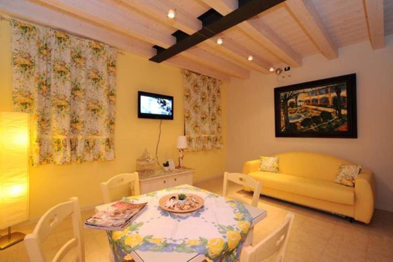Residence Ca Di Capri Bussolengo Buitenkant foto